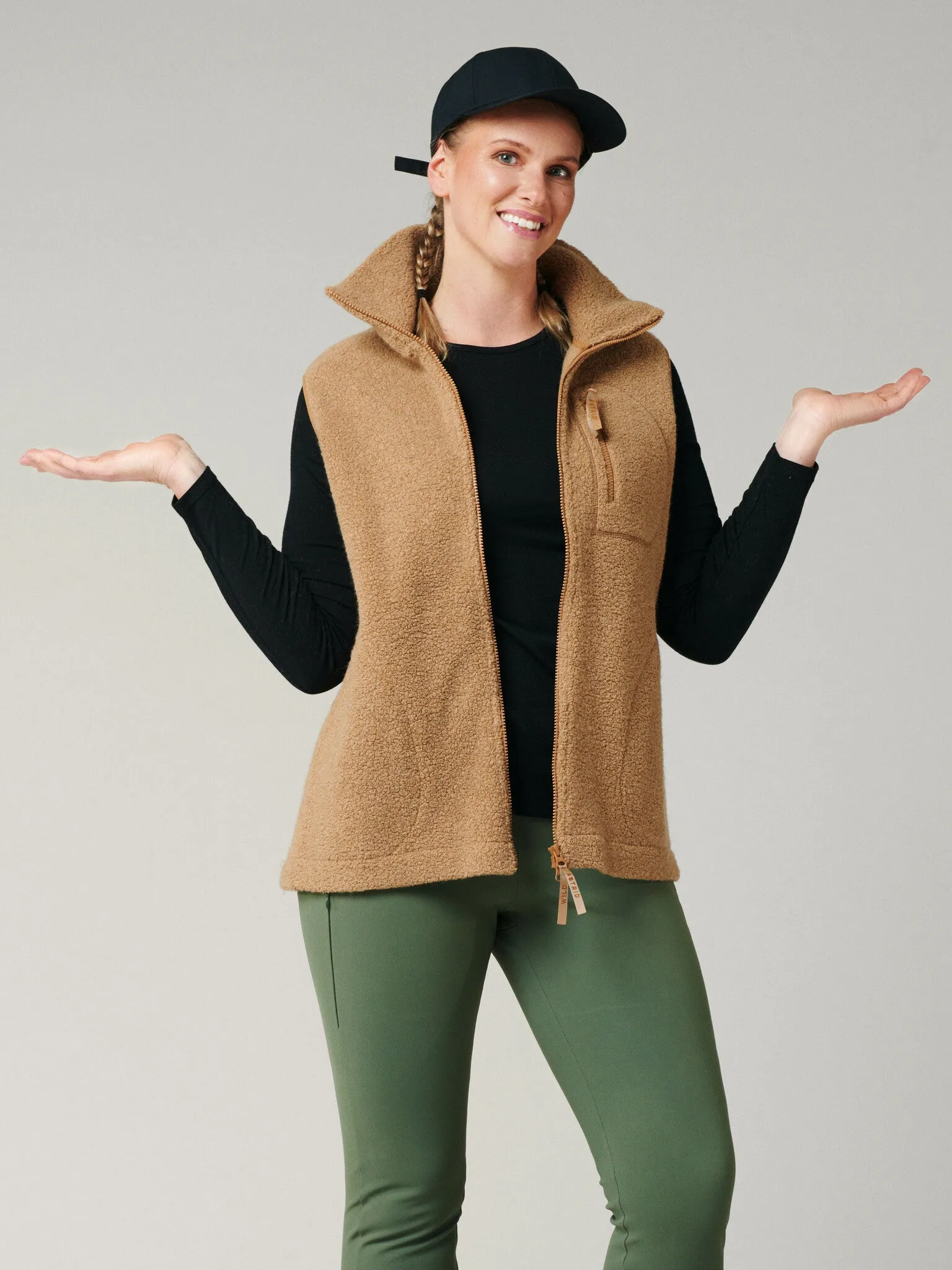 Minna Wool Fleece Vest Camel