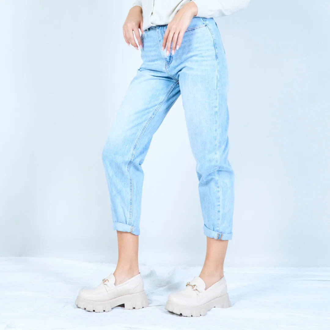 Relaxed fit tapered jeans wholesale