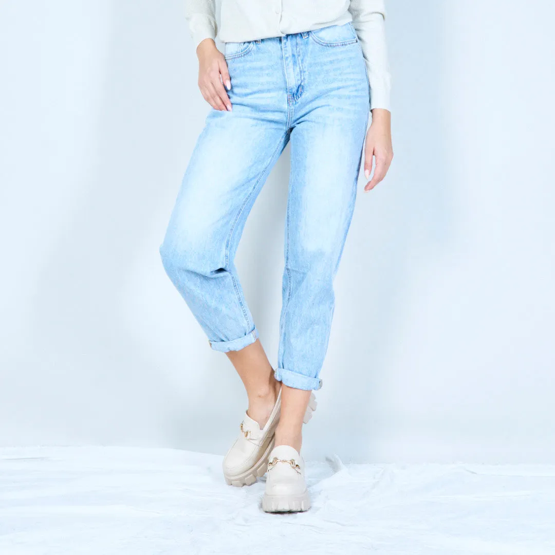 Relaxed fit tapered jeans wholesale