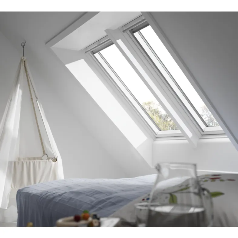 VELUX GGL MK12 2067 High Energy Efficiency Glazing White Painted Centre-Pivot Window (78 x 180 cm)