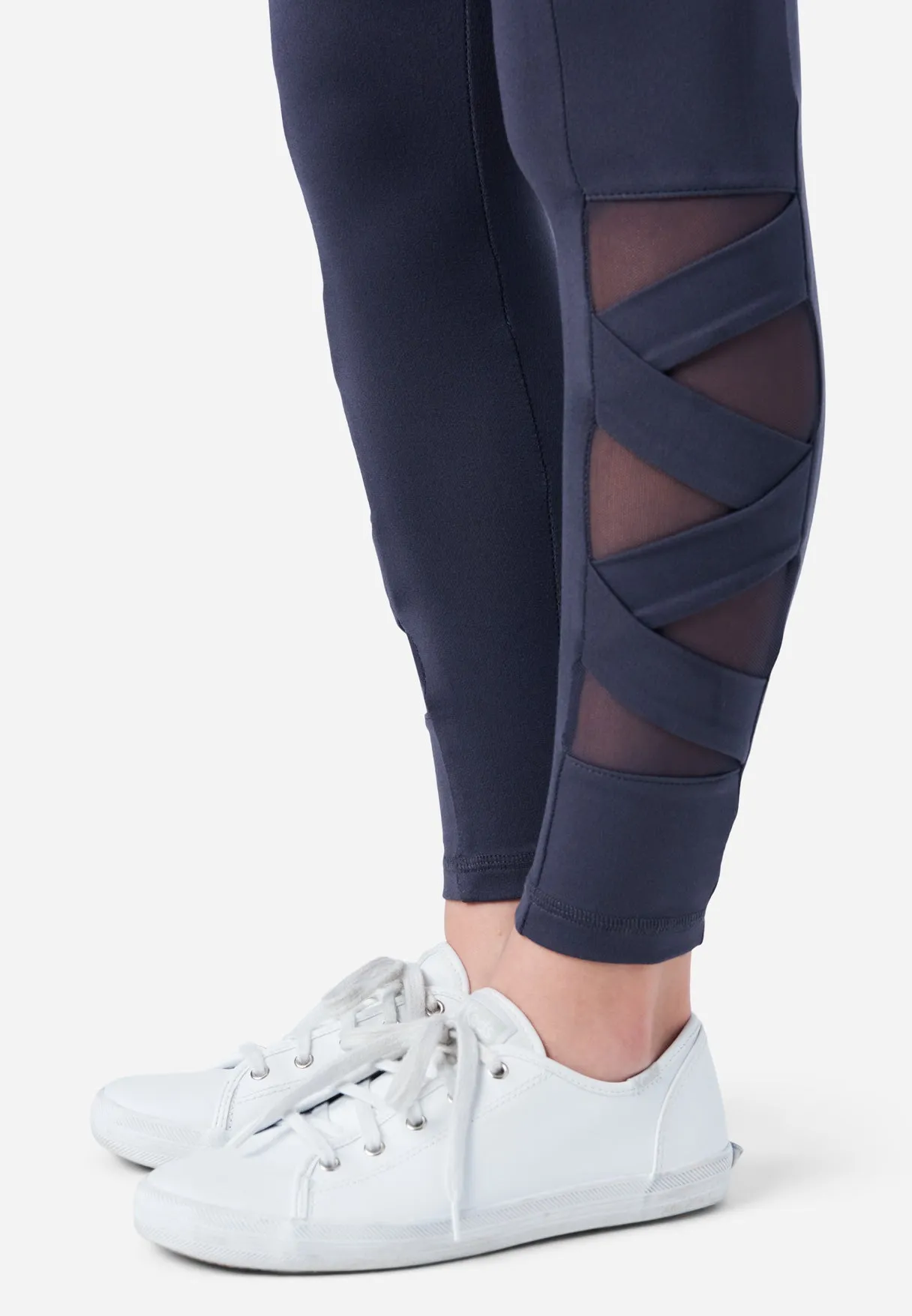 Wide Strap Detail Legging